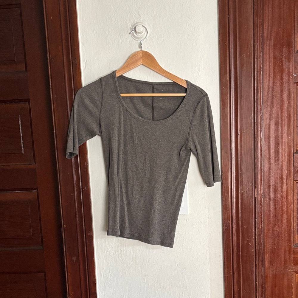 Everlane Luxe Rib Scoop Neck Tee